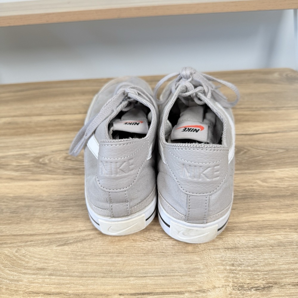 Nike Men's Light Gray & White Low-Top Sneakers - Picture 5 of 7